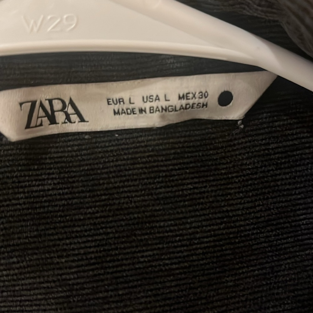 Zara Button Down - Picture 2 of 2